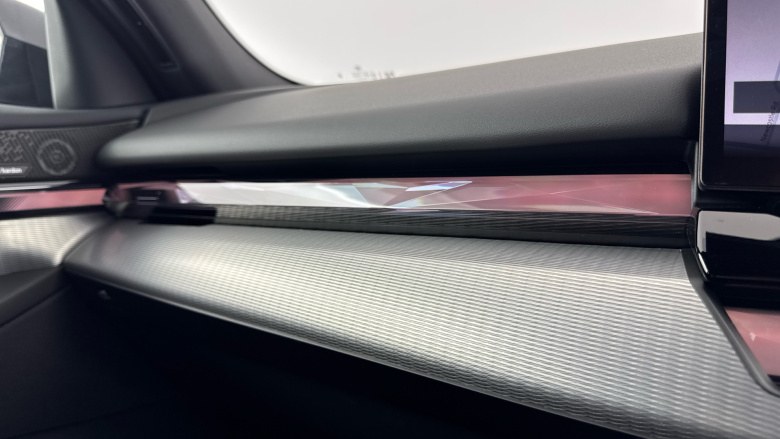 BMW 5 Series 550e xDrive M Sport Pro 4dr Auto [Tech+/Comfort+] Saloon